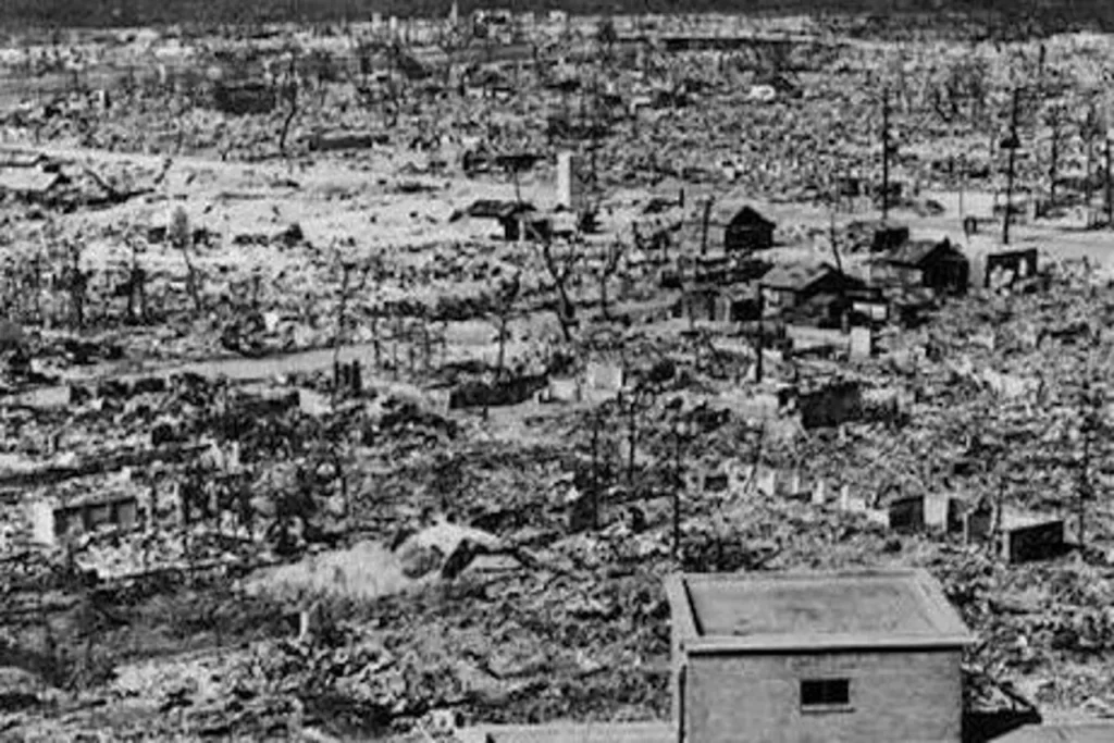 Atomic bombings of Hiroshima and Nagasaki
atomic bomb august 6 1945
6 August 1945 ( Atomic Bombs disaster